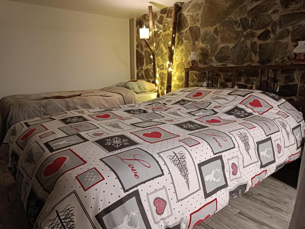 Cabana De Pe Stanca Colibita Ngoại thất bức ảnh